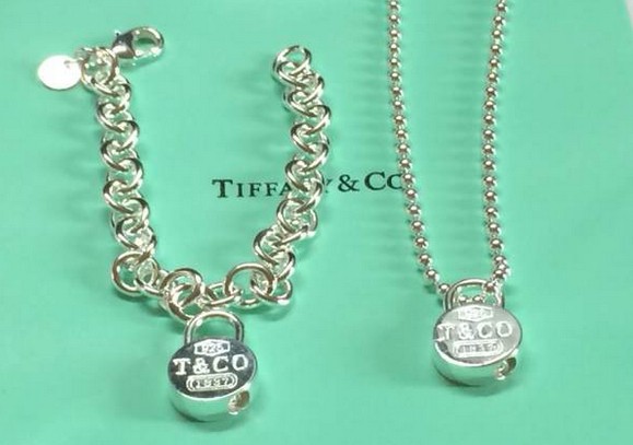 Tiffany&Co Sets 93